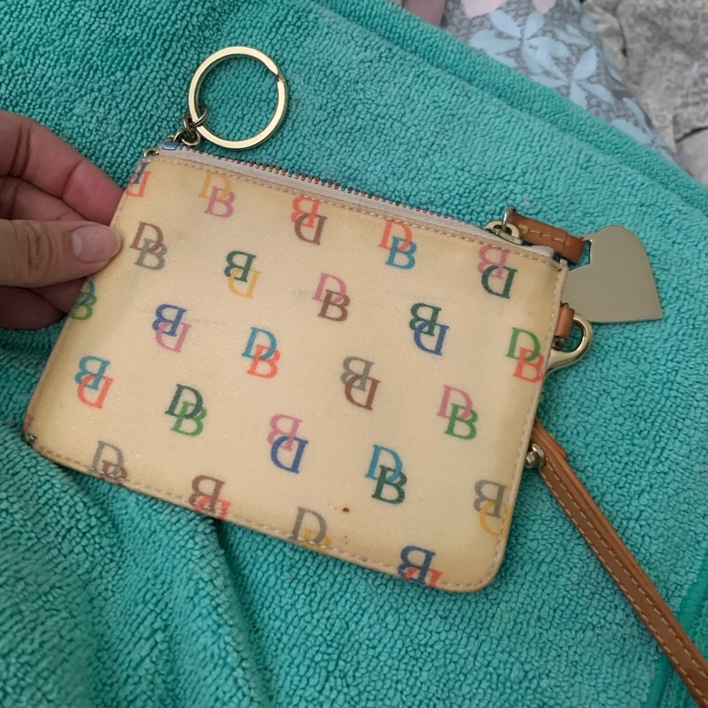 Dooney n bruke wristlet